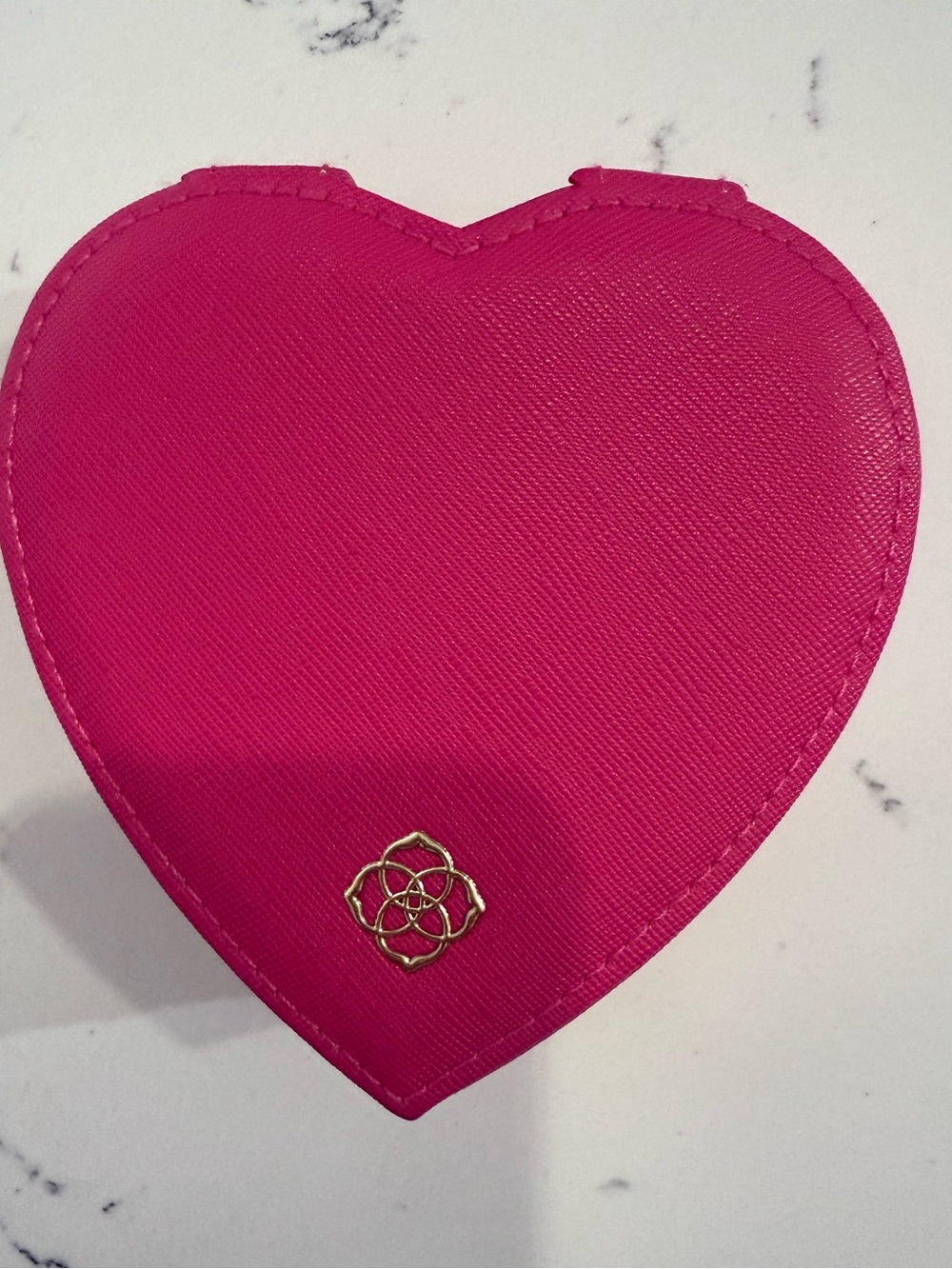 Kendra Scott Pink Heart Jewelry Travel Case Organizer Gold Zip